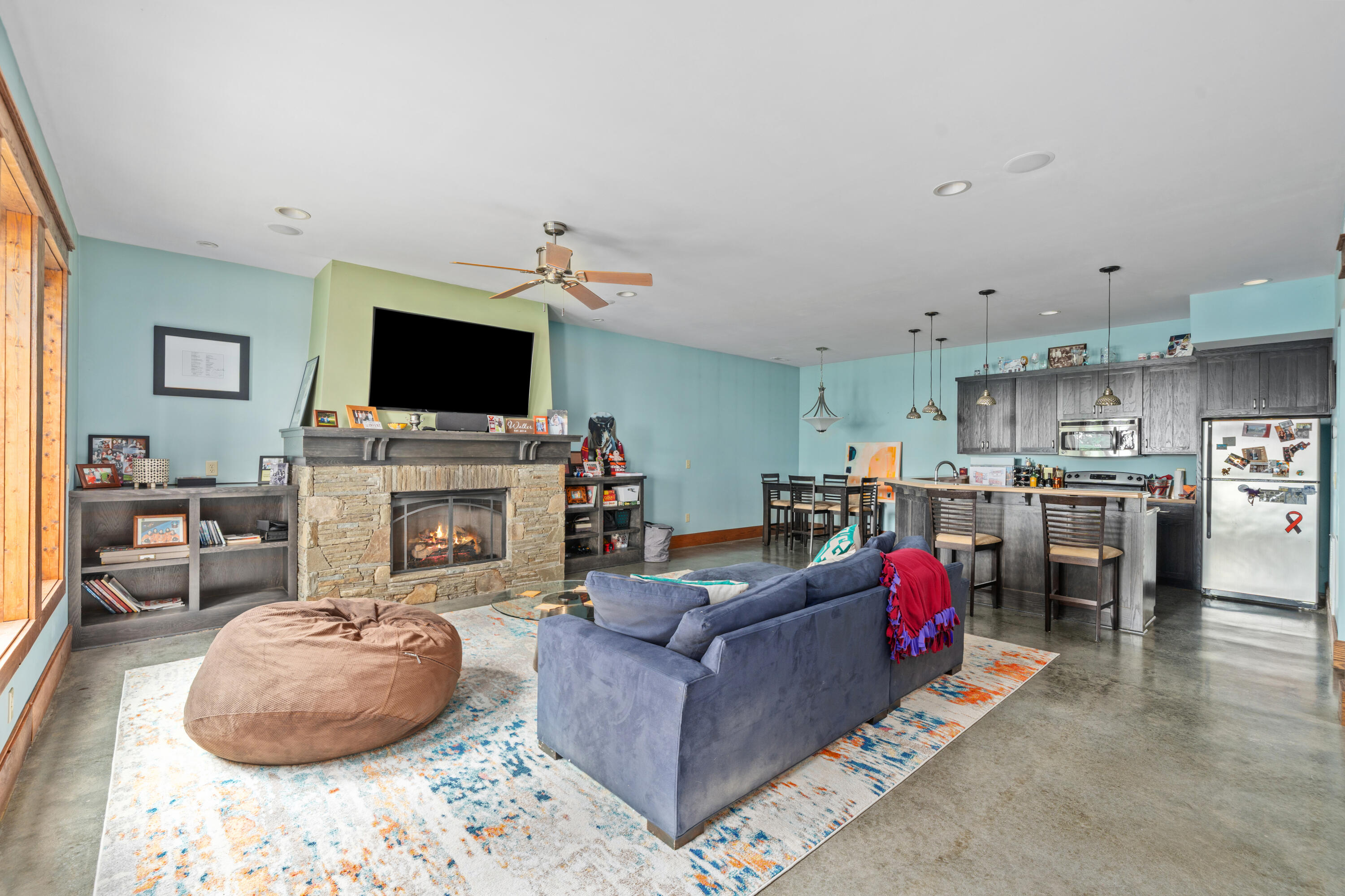 Bent Mountain, Virginia, 24059, United States, 5 Bedrooms Bedrooms, ,5 BathroomsBathrooms,Residential,Active,2025206