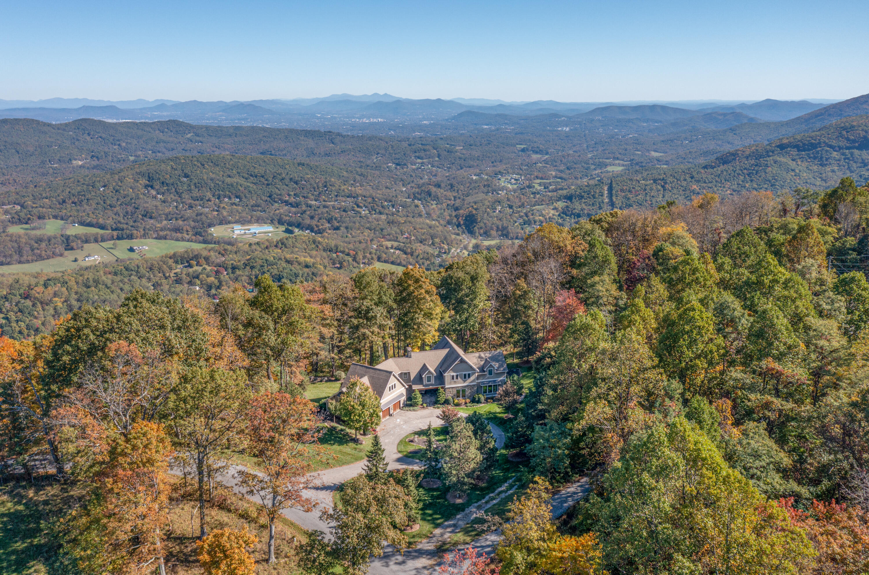 Bent Mountain, Virginia, 24059, United States, 5 Bedrooms Bedrooms, ,5 BathroomsBathrooms,Residential,Active,2025206