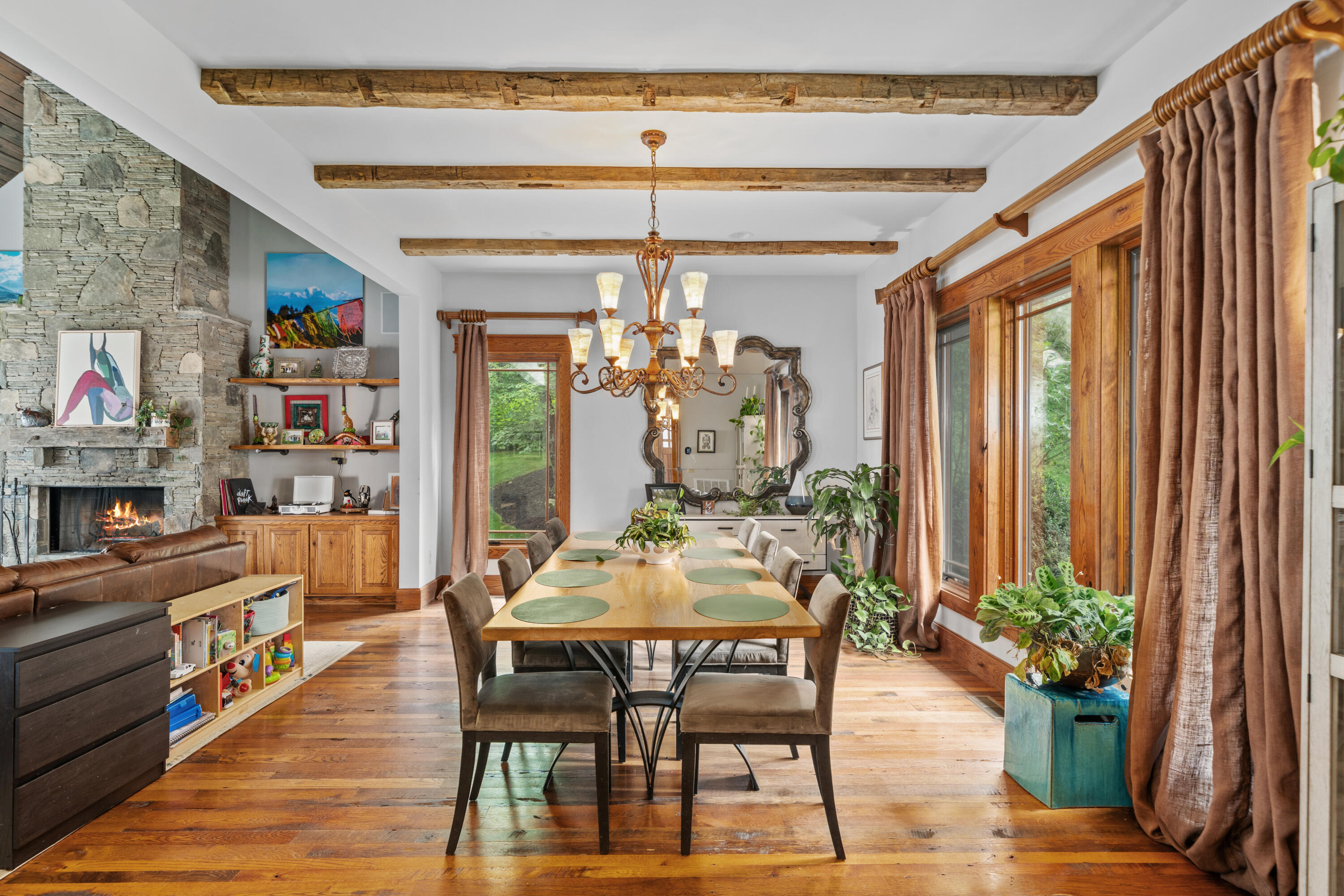 Bent Mountain, Virginia, 24059, United States, 5 Bedrooms Bedrooms, ,5 BathroomsBathrooms,Residential,Active,2025206