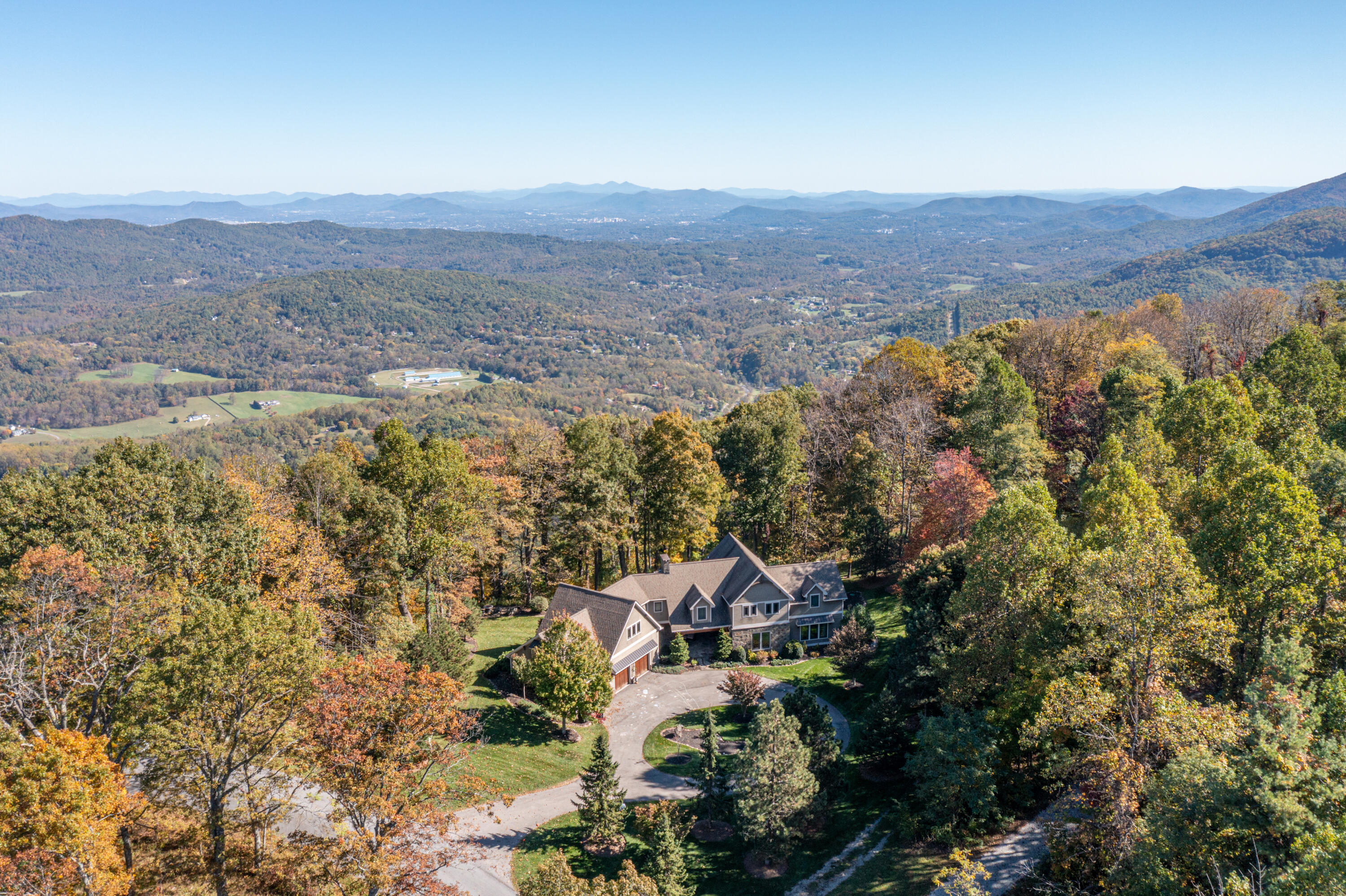 Bent Mountain, Virginia, 24059, United States, 5 Bedrooms Bedrooms, ,5 BathroomsBathrooms,Residential,Active,2025206