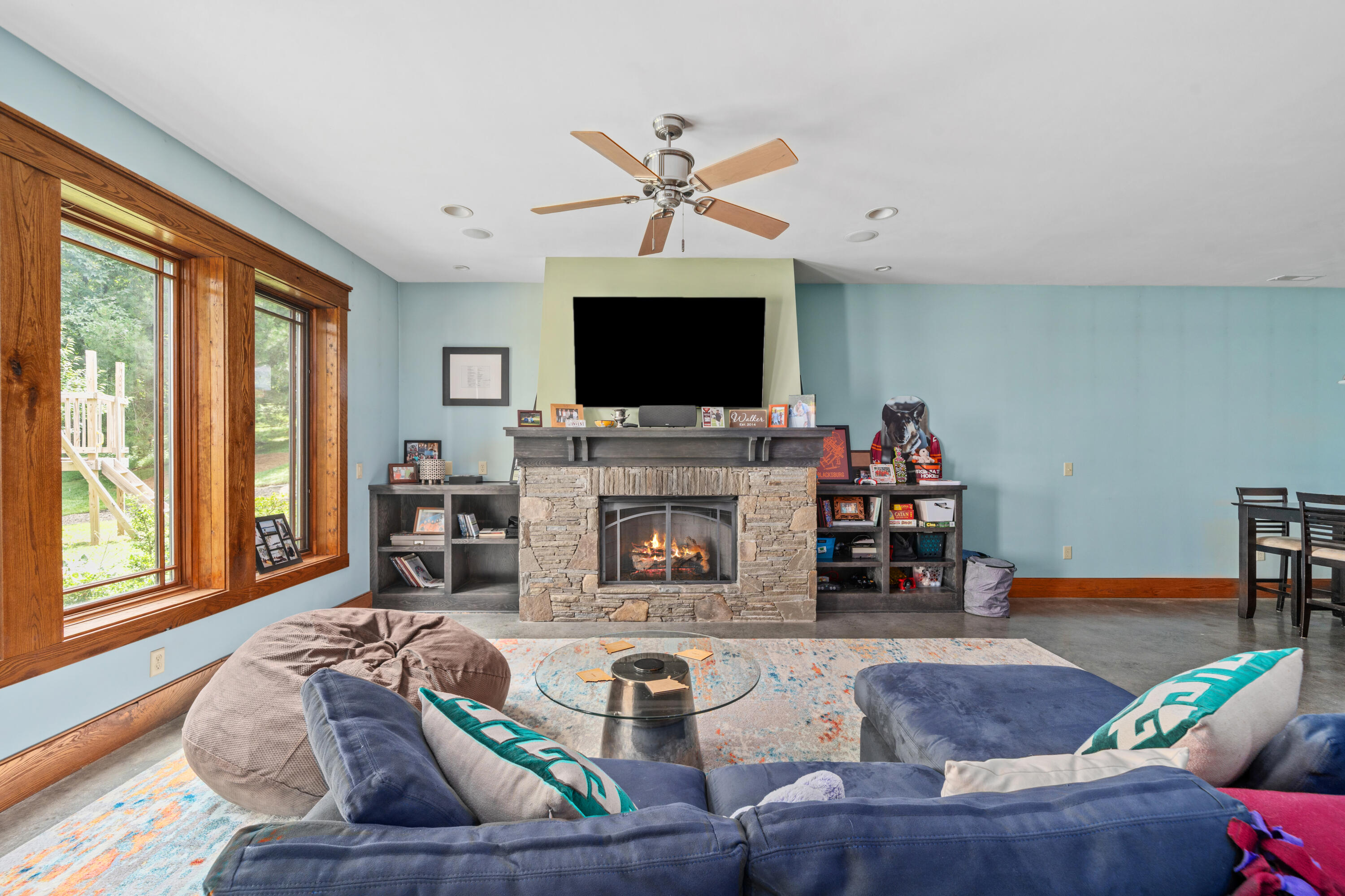 Bent Mountain, Virginia, 24059, United States, 5 Bedrooms Bedrooms, ,5 BathroomsBathrooms,Residential,Active,2025206