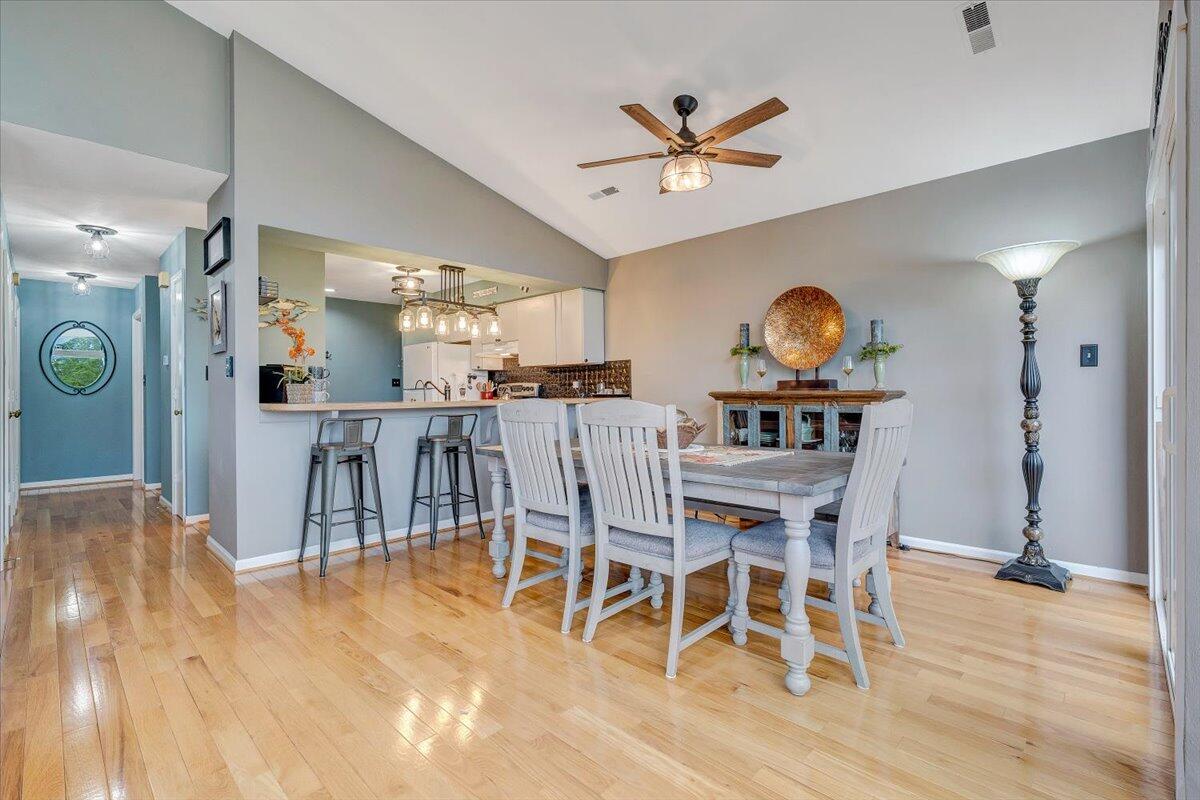 114 Waterside Cir #B-6, Moneta, Virginia image 31