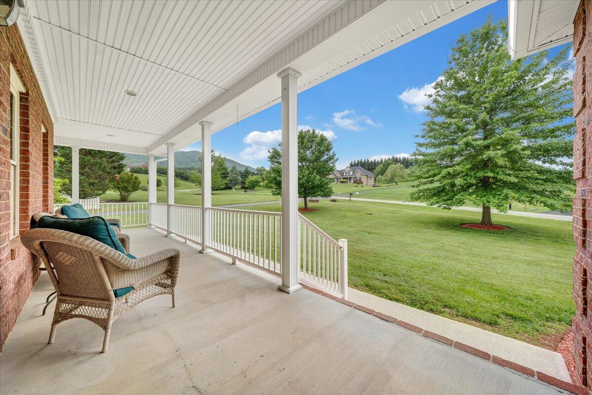 64 Doe Dr, Roanoke, Virginia image 3