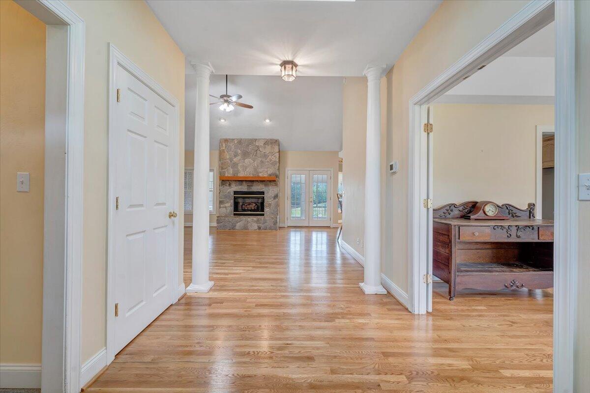 64 Doe Dr, Roanoke, Virginia image 8