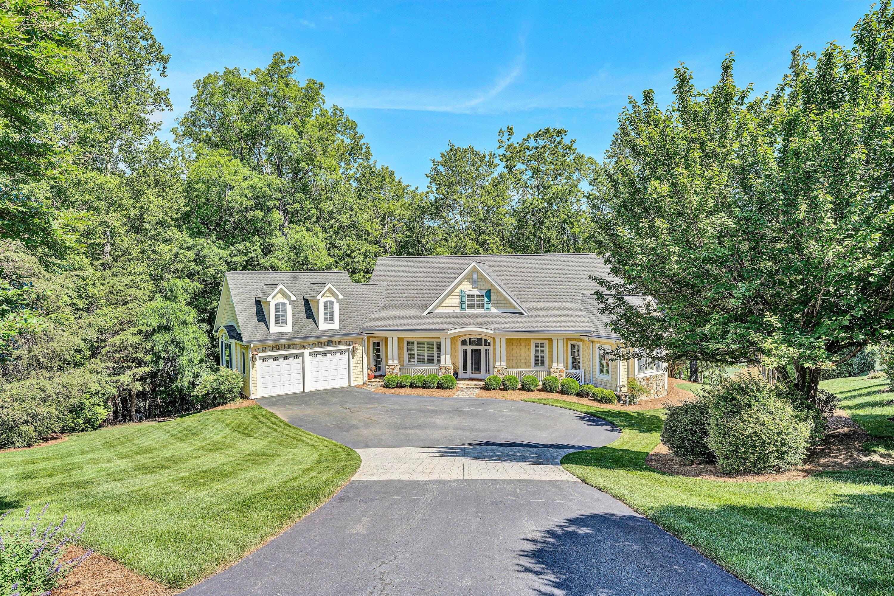 141 South View Cir, Penhook, Ohio image 2