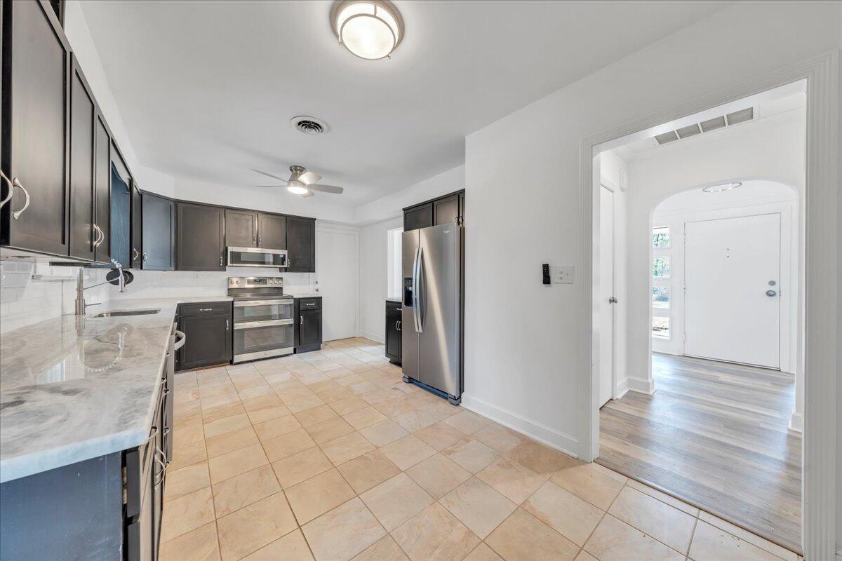 2104 Deyerle Rd, Roanoke, Virginia image 20