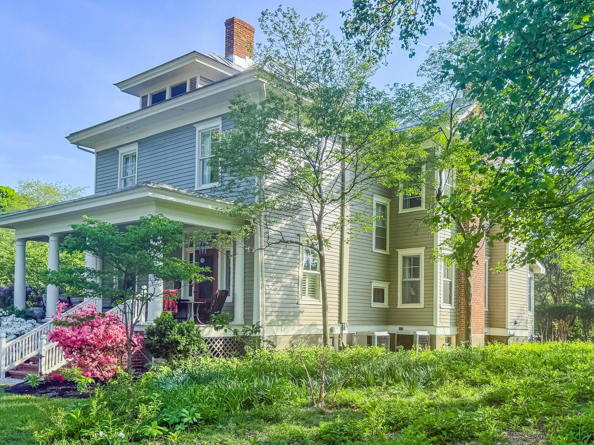 4 White St, Lexington, Virginia image 2