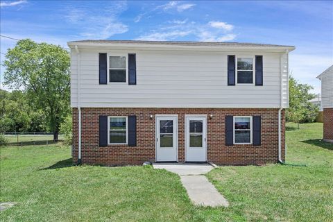 Multifamily For Rent - 715 Bibb St<br/> Roanoke, VA 24012