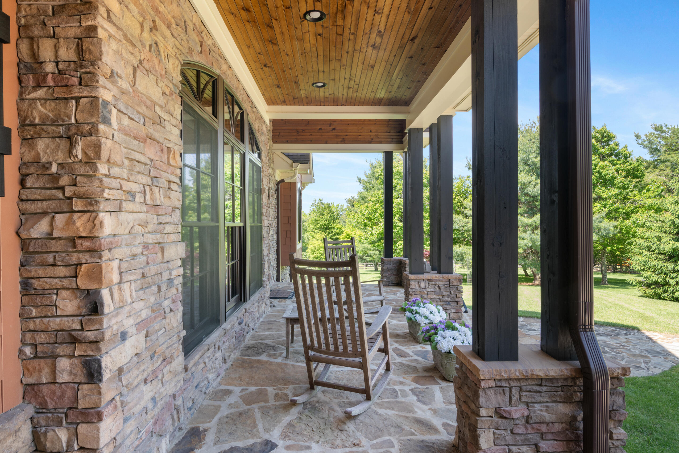 493 Pops Peak Rd, Fancy Gap, Virginia image 13