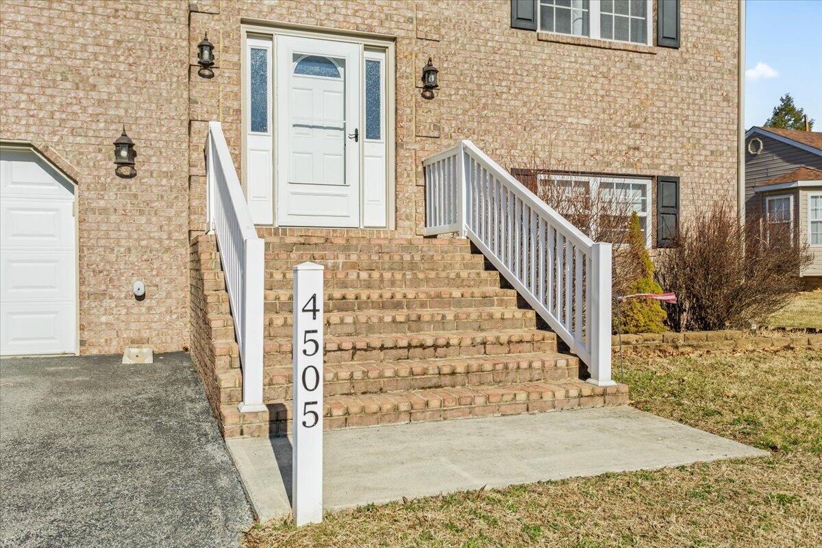 4505 Great Glen Dr, Salem, Virginia image 4