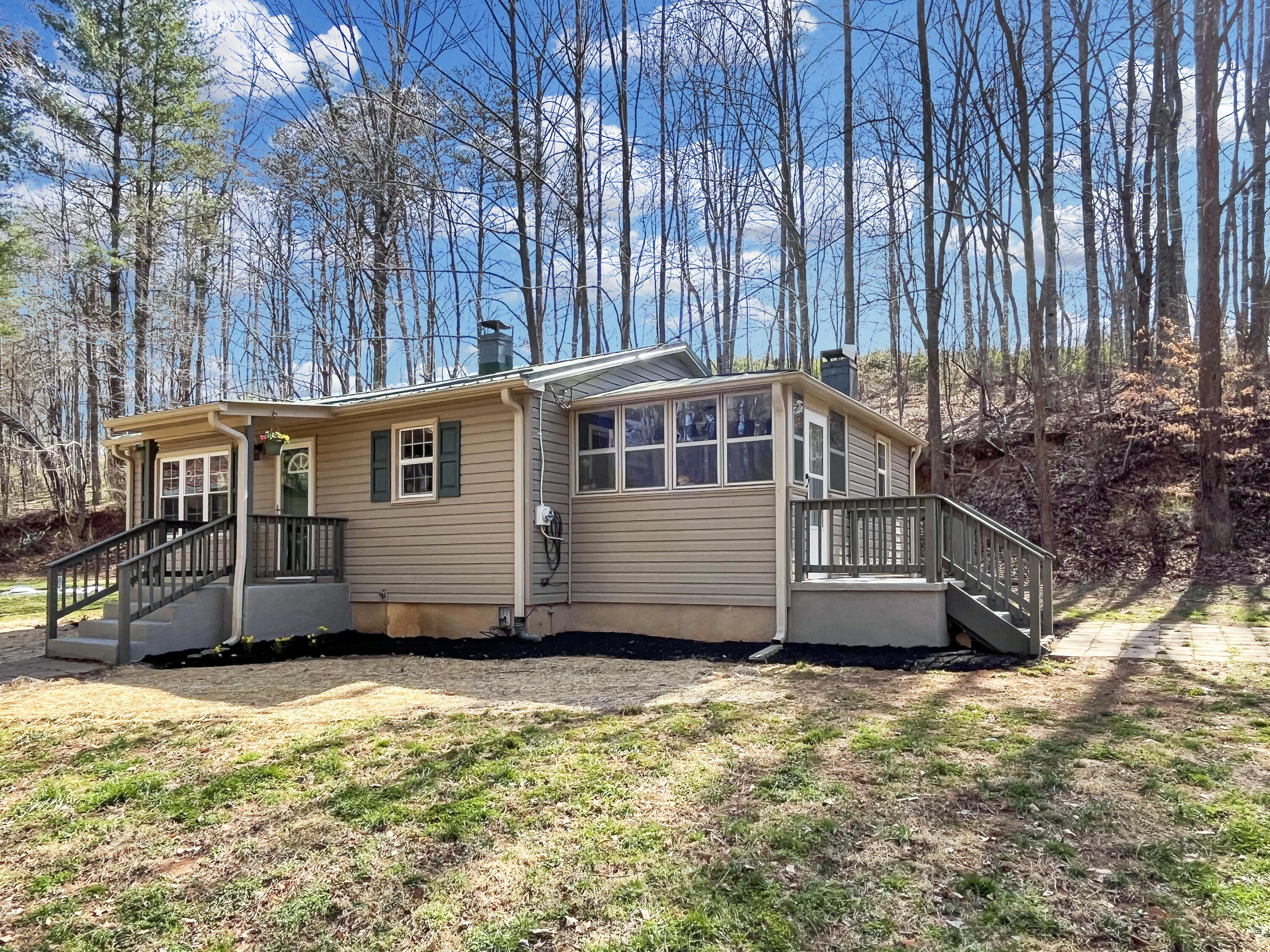 777 Fairfield Rd, Bassett, Virginia image 1