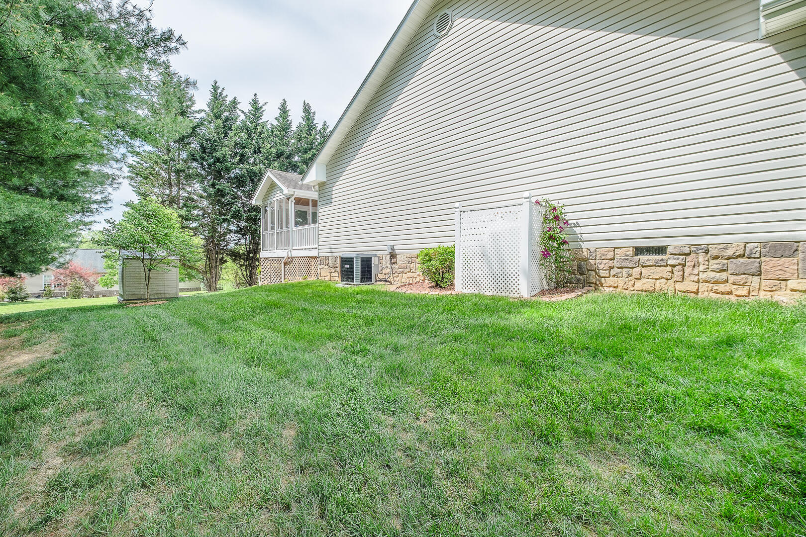 151 Andrew Dr, Troutville, Ohio image 43