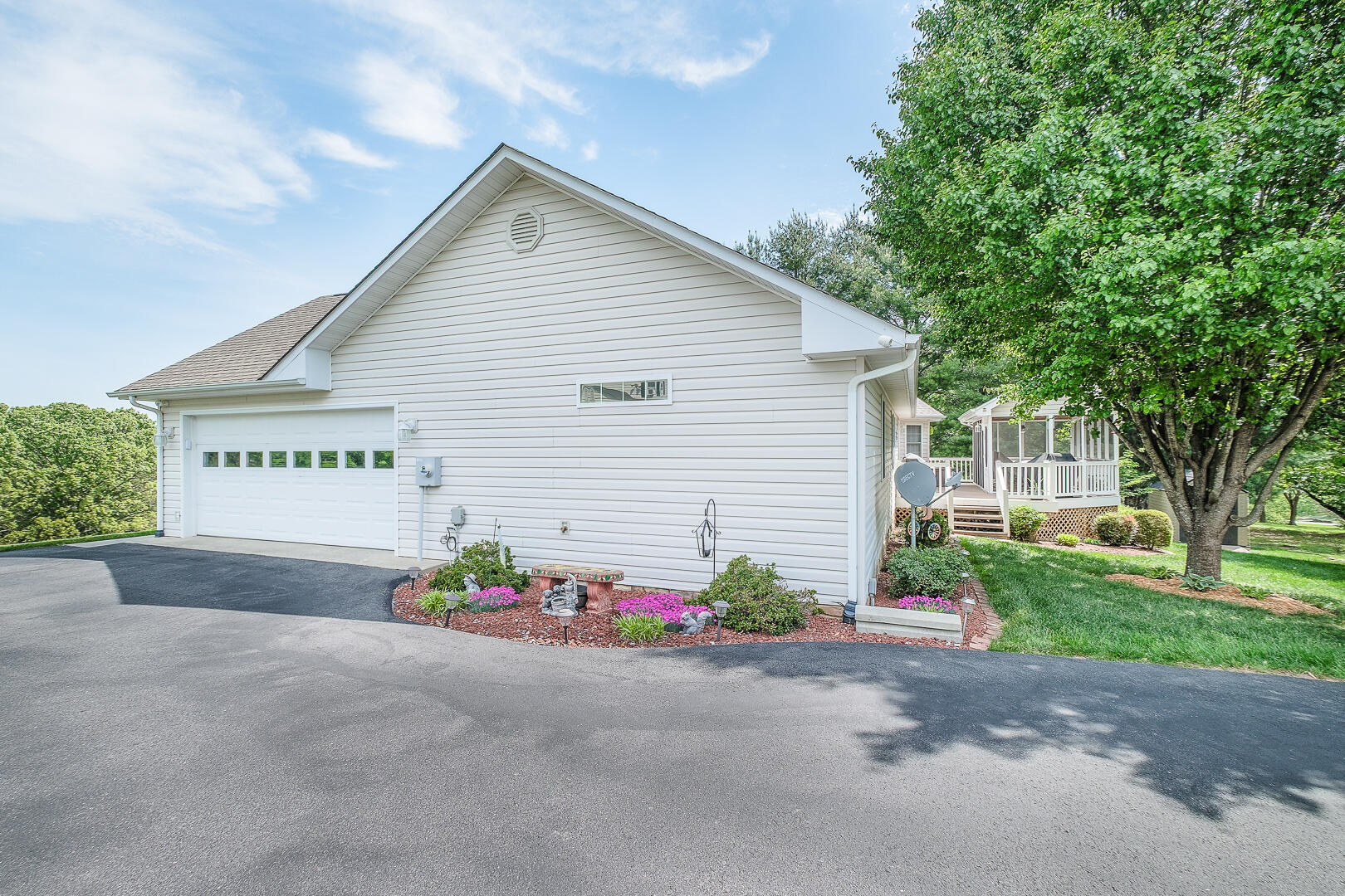 151 Andrew Dr, Troutville, Ohio image 36
