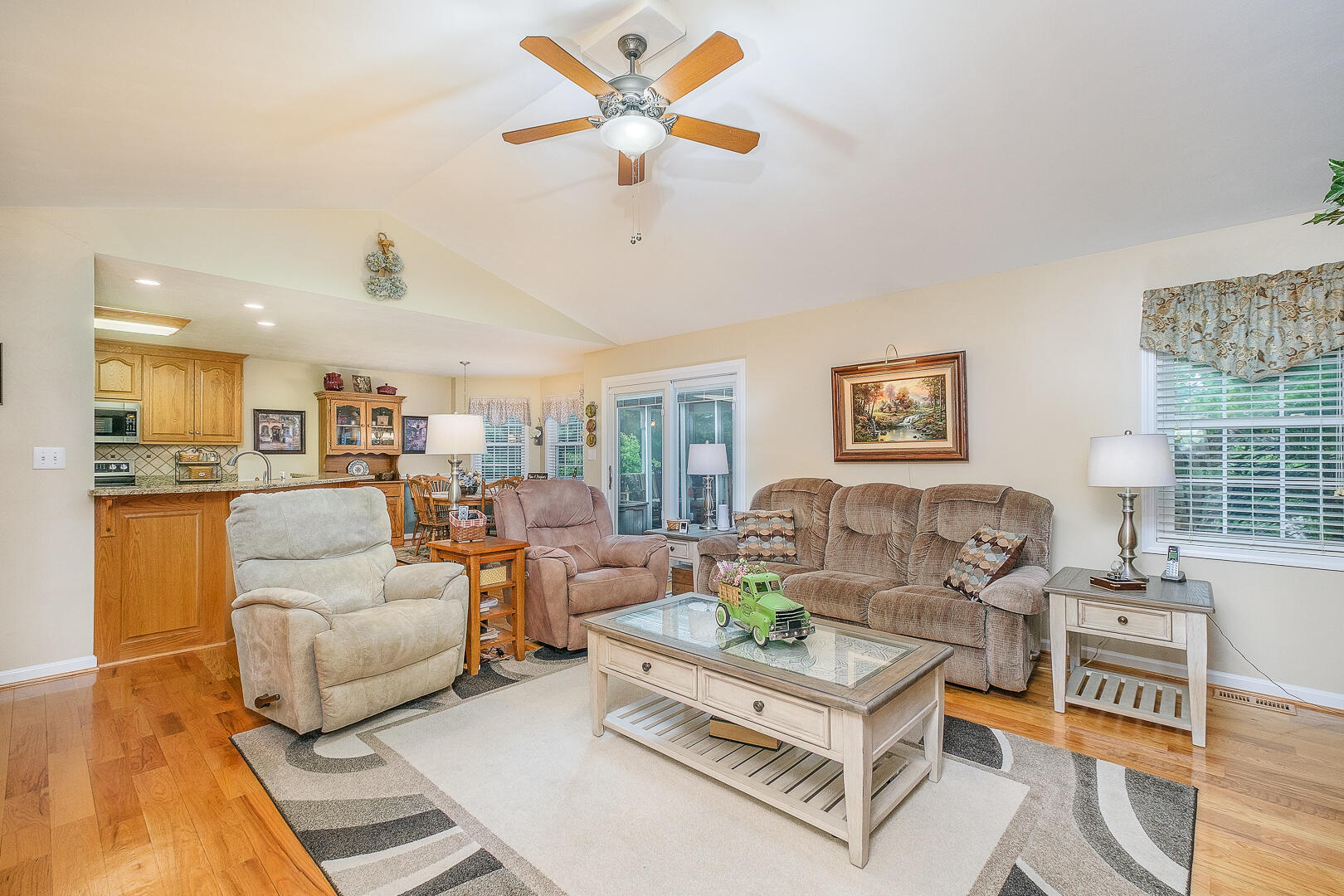 151 Andrew Dr, Troutville, Ohio image 15