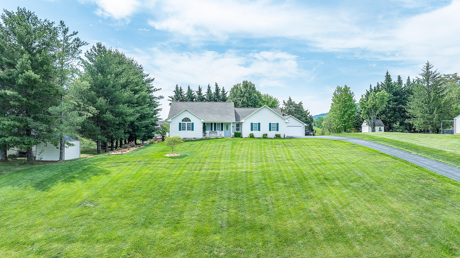 151 Andrew Dr, Troutville, Ohio image 45