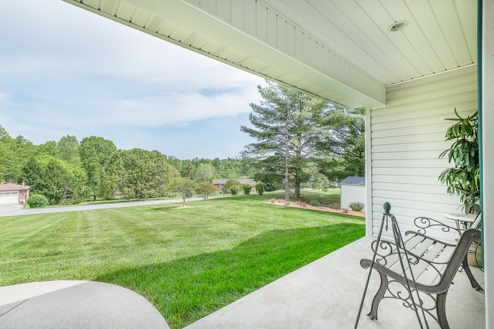 151 Andrew Dr, Troutville, Ohio image 6