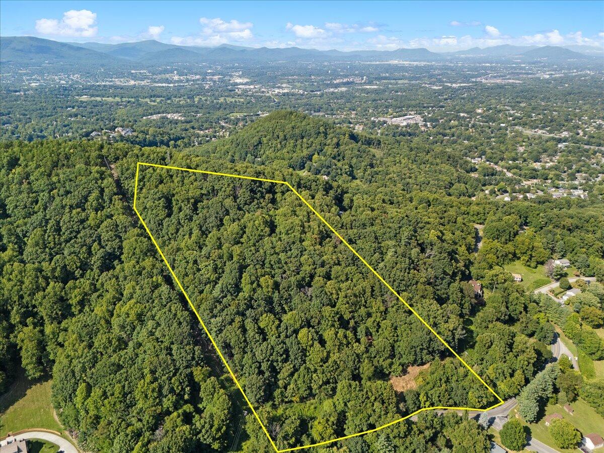 000 Sugar Loaf Mountain Rd, Roanoke, Virginia image 3