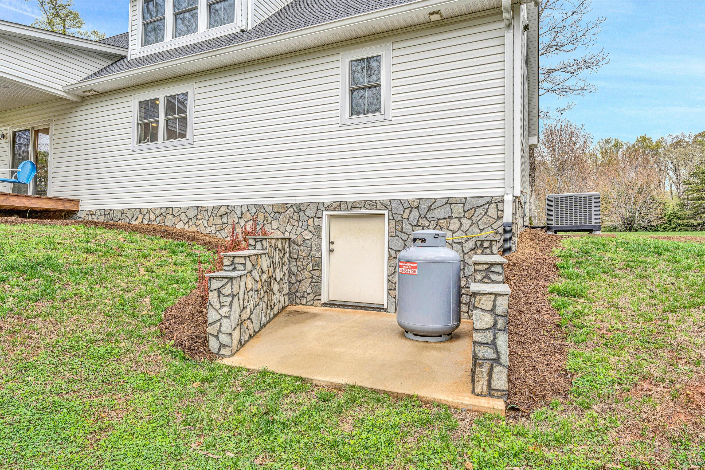 389 Carroll Dr, Hardy, Ohio image 31