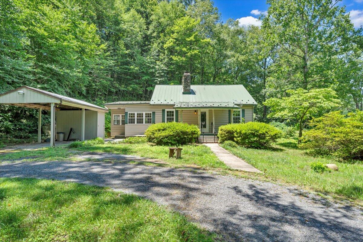 Big Island, Virginia 24526, United States, 3 Bedrooms Bedrooms, ,2 BathroomsBathrooms,Residential,Pending,180567