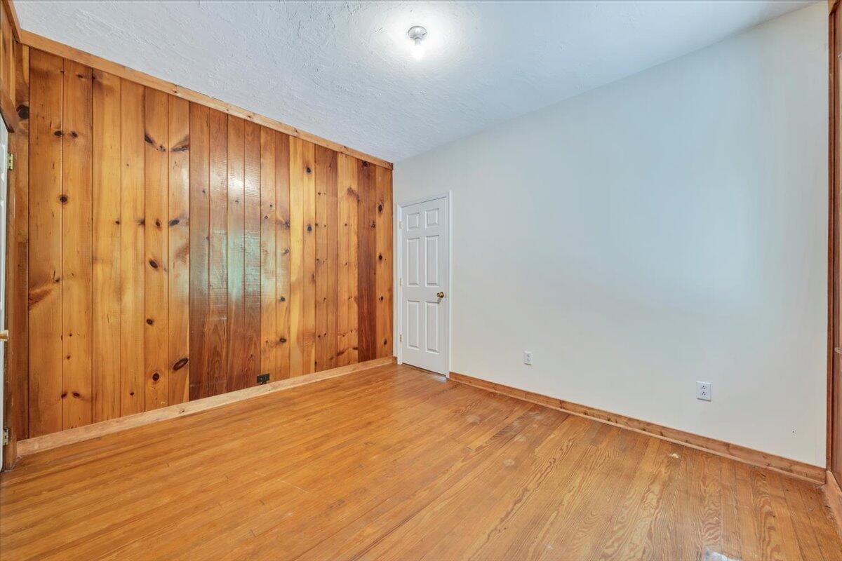 Big Island, Virginia 24526, United States, 3 Bedrooms Bedrooms, ,2 BathroomsBathrooms,Residential,Pending,180567