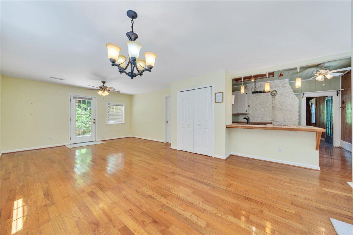 Big Island, Virginia 24526, United States, 3 Bedrooms Bedrooms, ,2 BathroomsBathrooms,Residential,Pending,180567