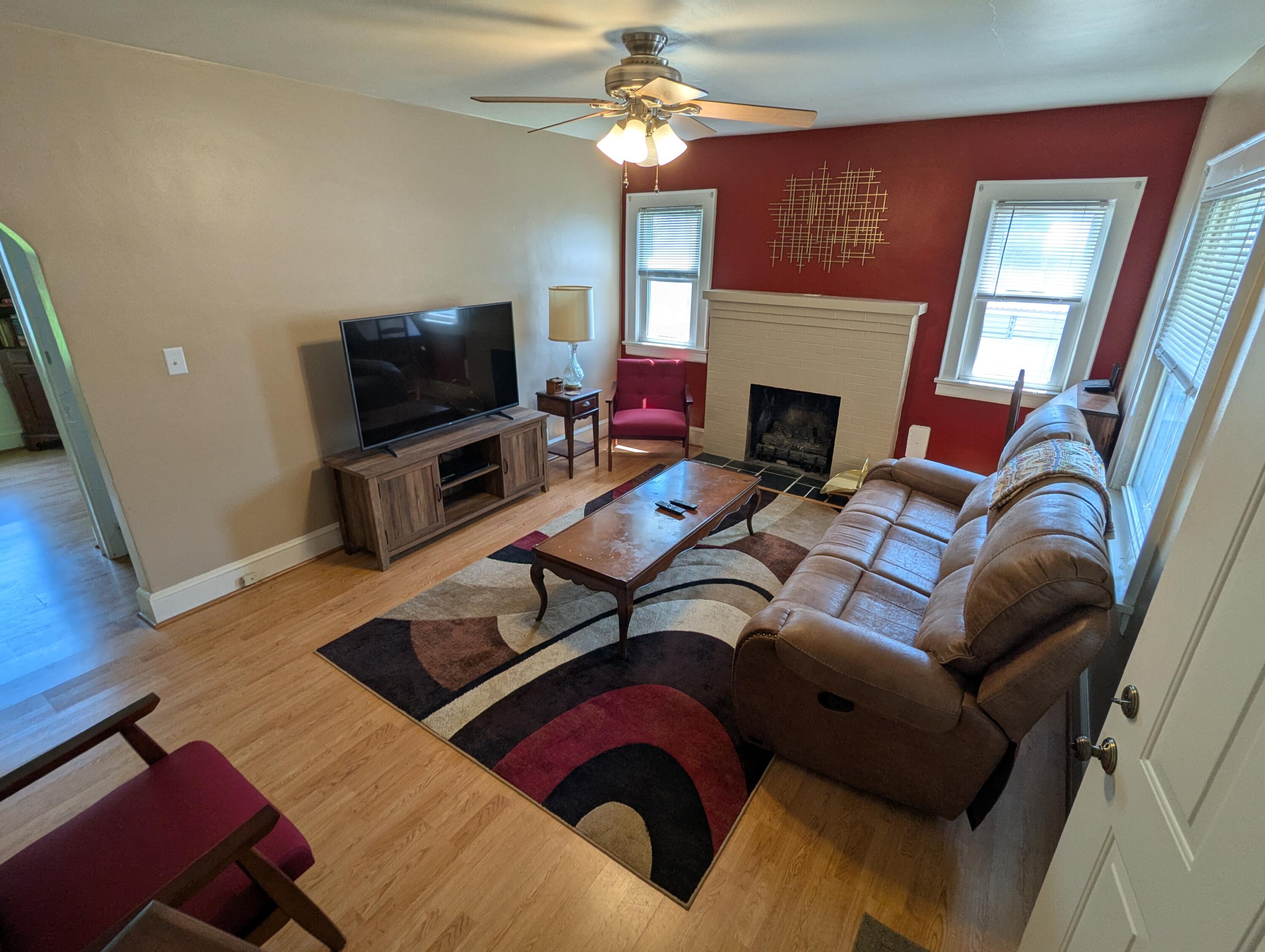 3111 Hillcrest Ave, Roanoke, Virginia image 2