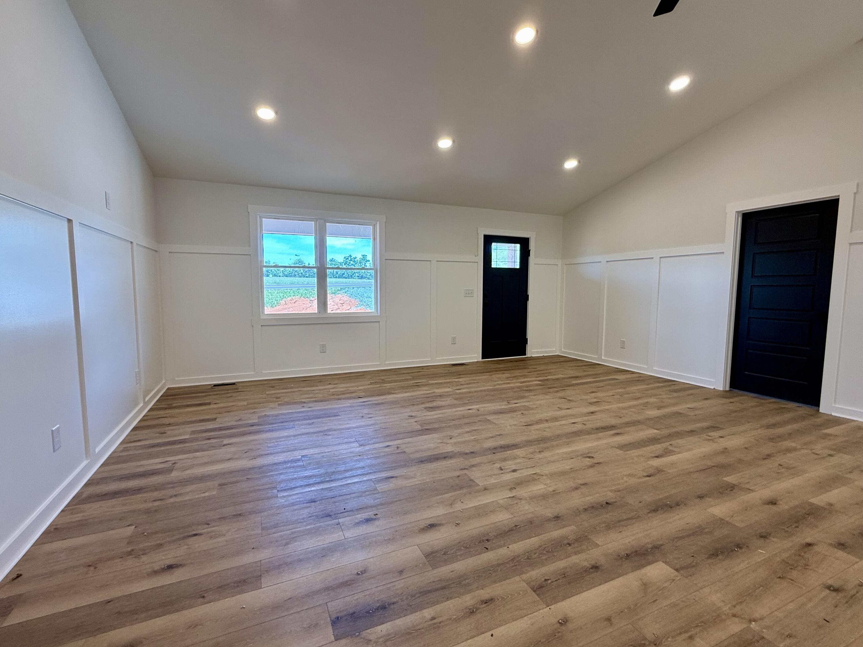 1484 White House Rd, Moneta, Virginia image 2