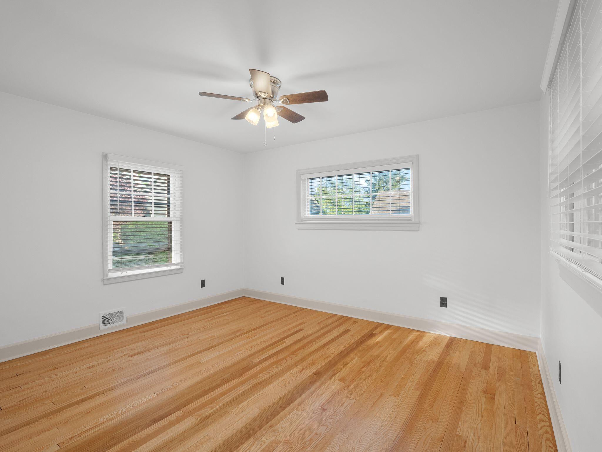 306 E 2nd St, Salem, Ohio image 13
