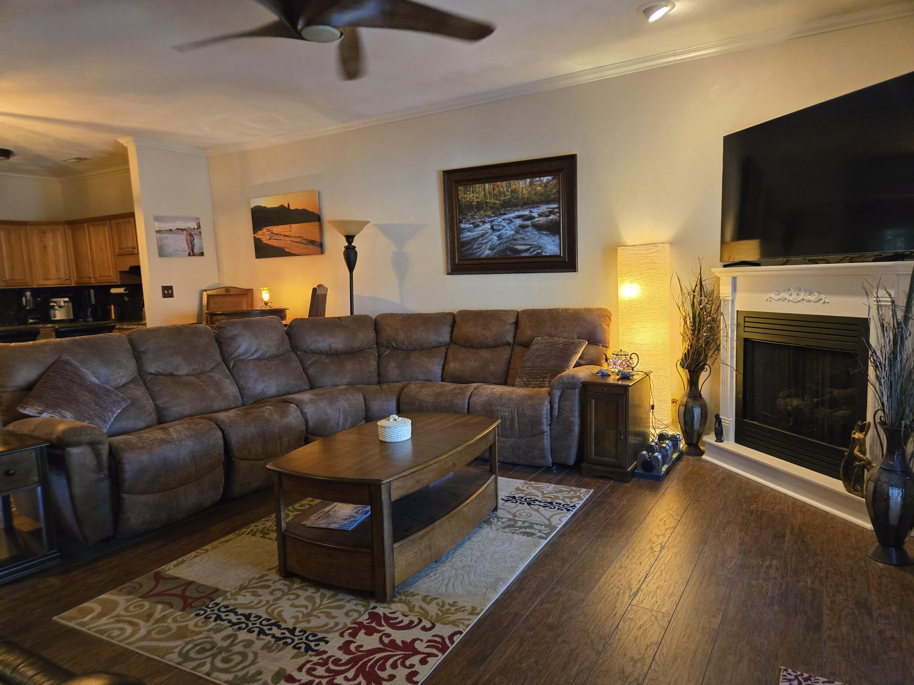 2710 Feather Garden Cir, Vinton, Virginia image 16