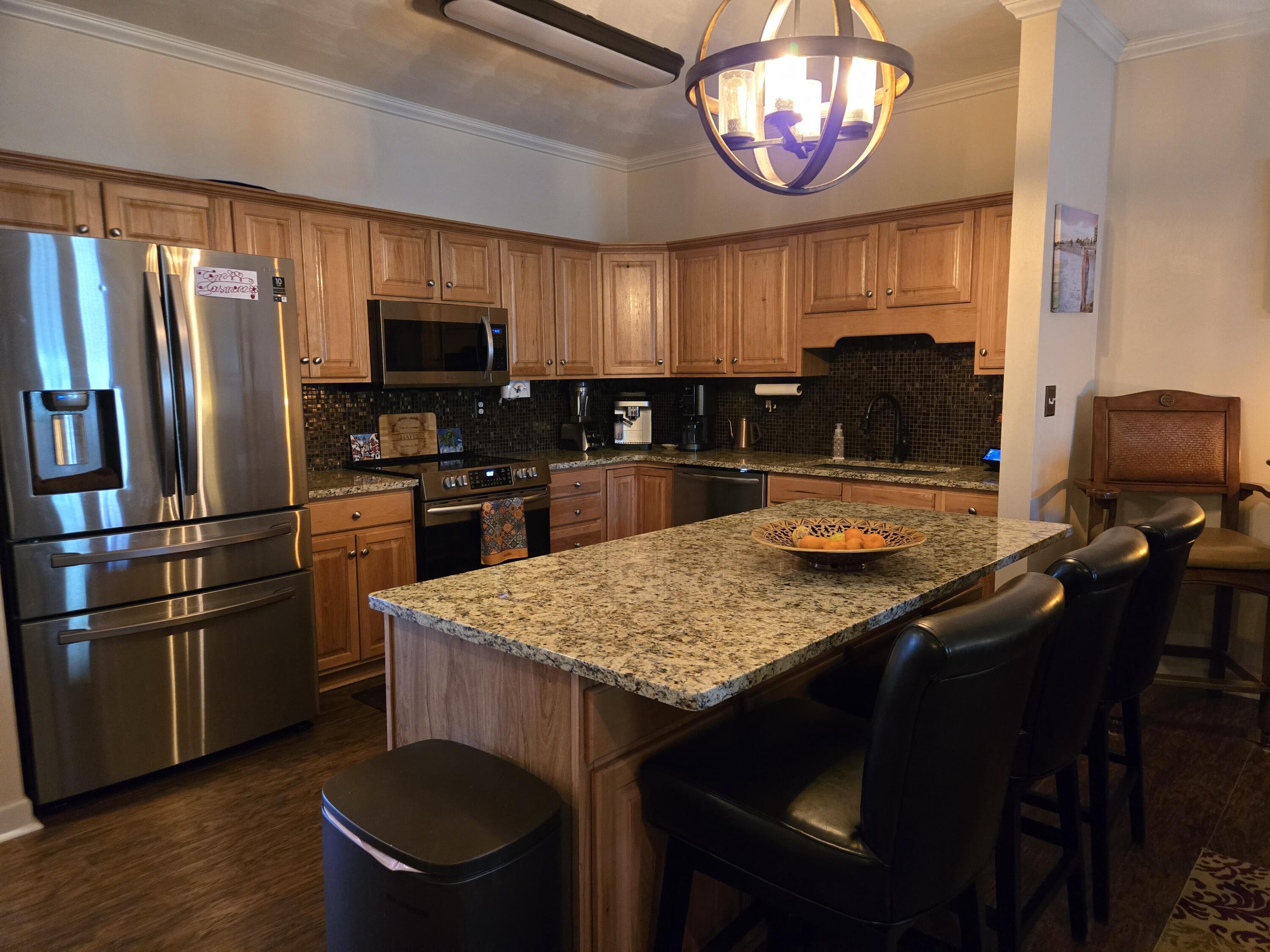 2710 Feather Garden Cir, Vinton, Virginia image 9
