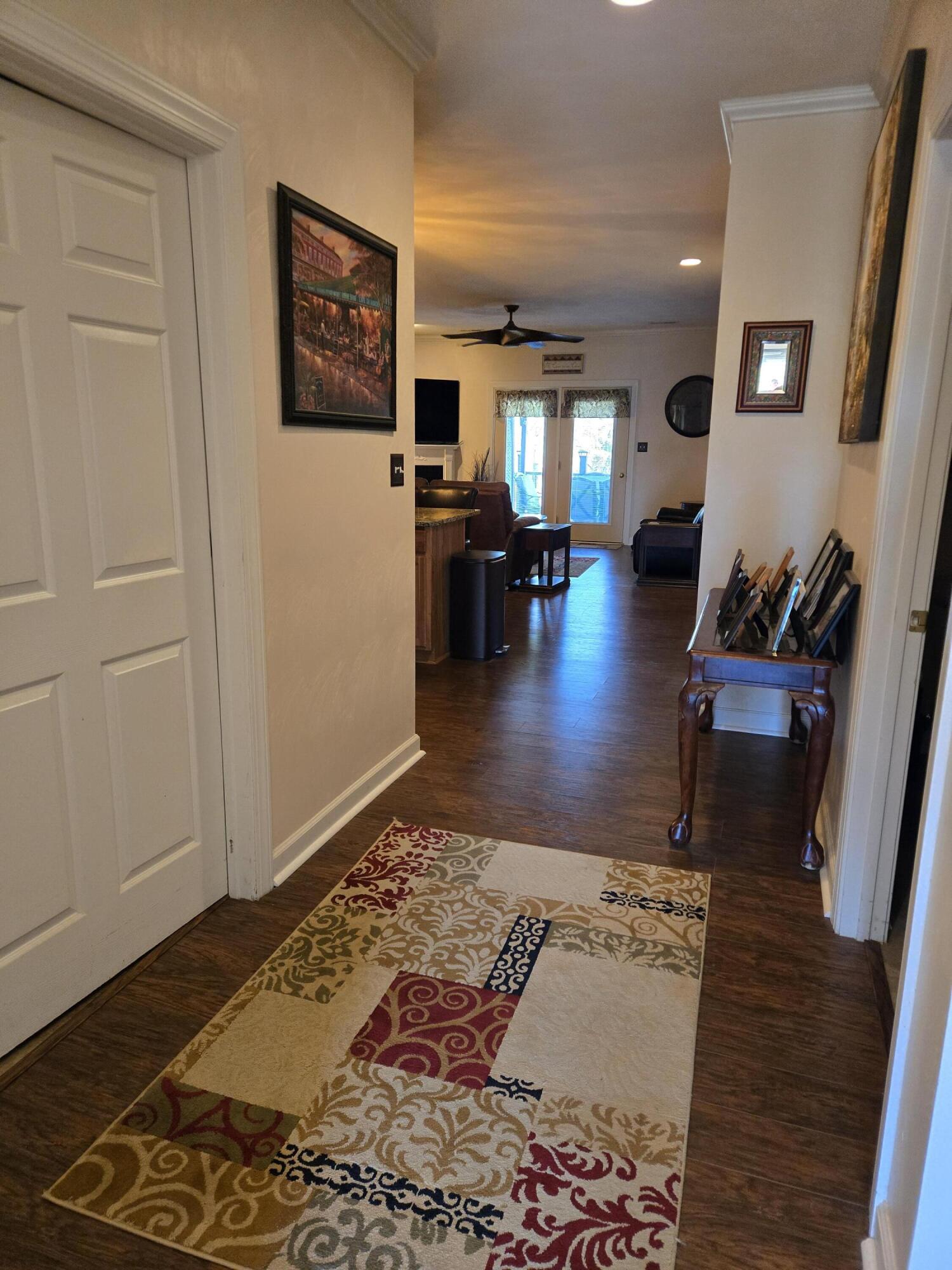 2710 Feather Garden Cir, Vinton, Virginia image 7