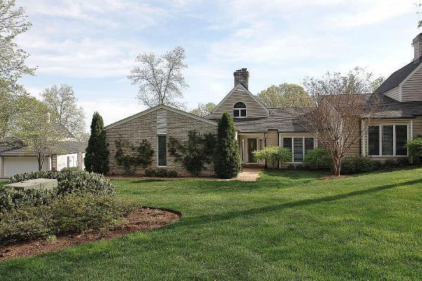 Penhook, Virginia 24137, United States, 4 Bedrooms Bedrooms, ,4 BathroomsBathrooms,Residential,Pending,233022