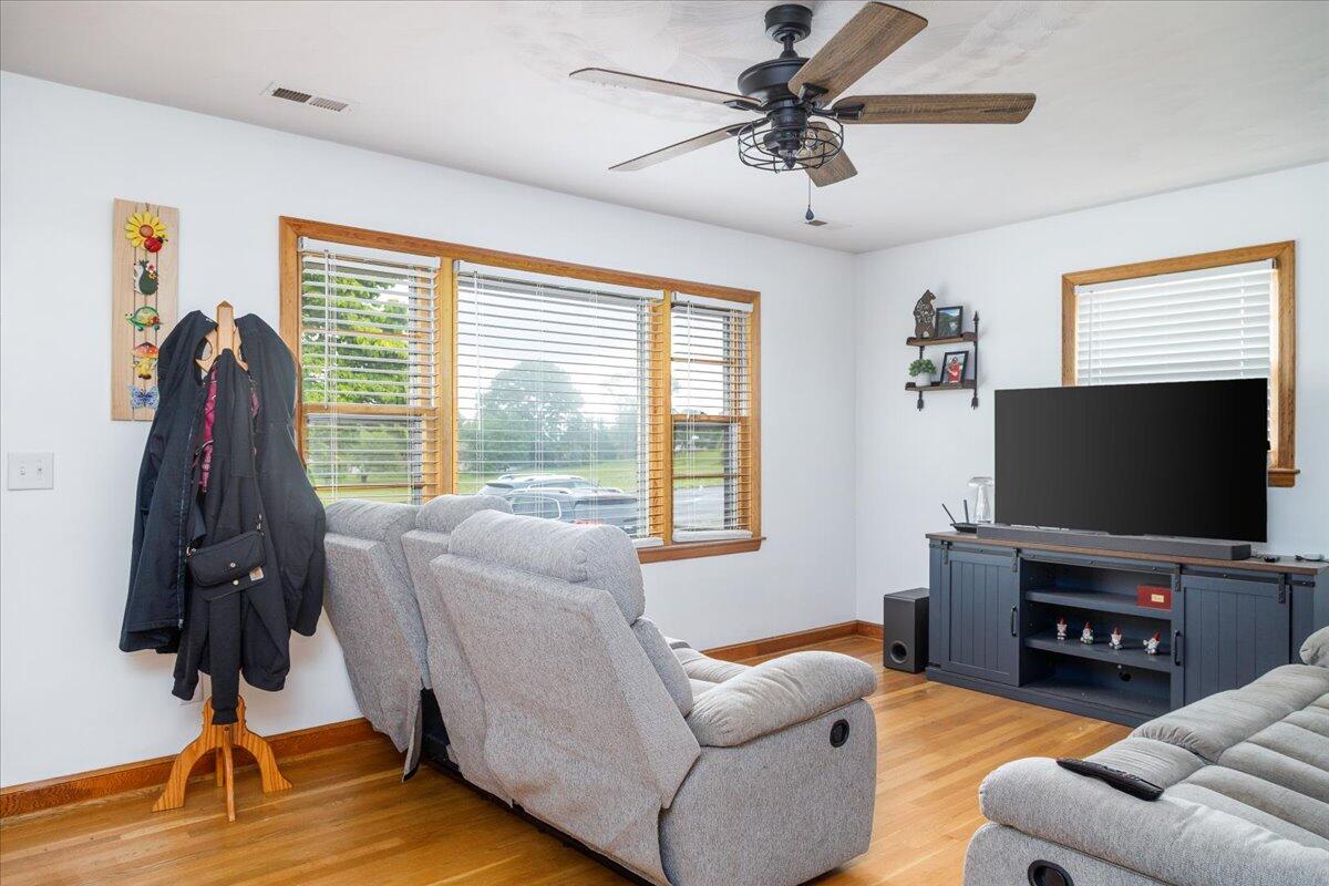5702 Santa Anita Ter, Roanoke, Virginia image 7