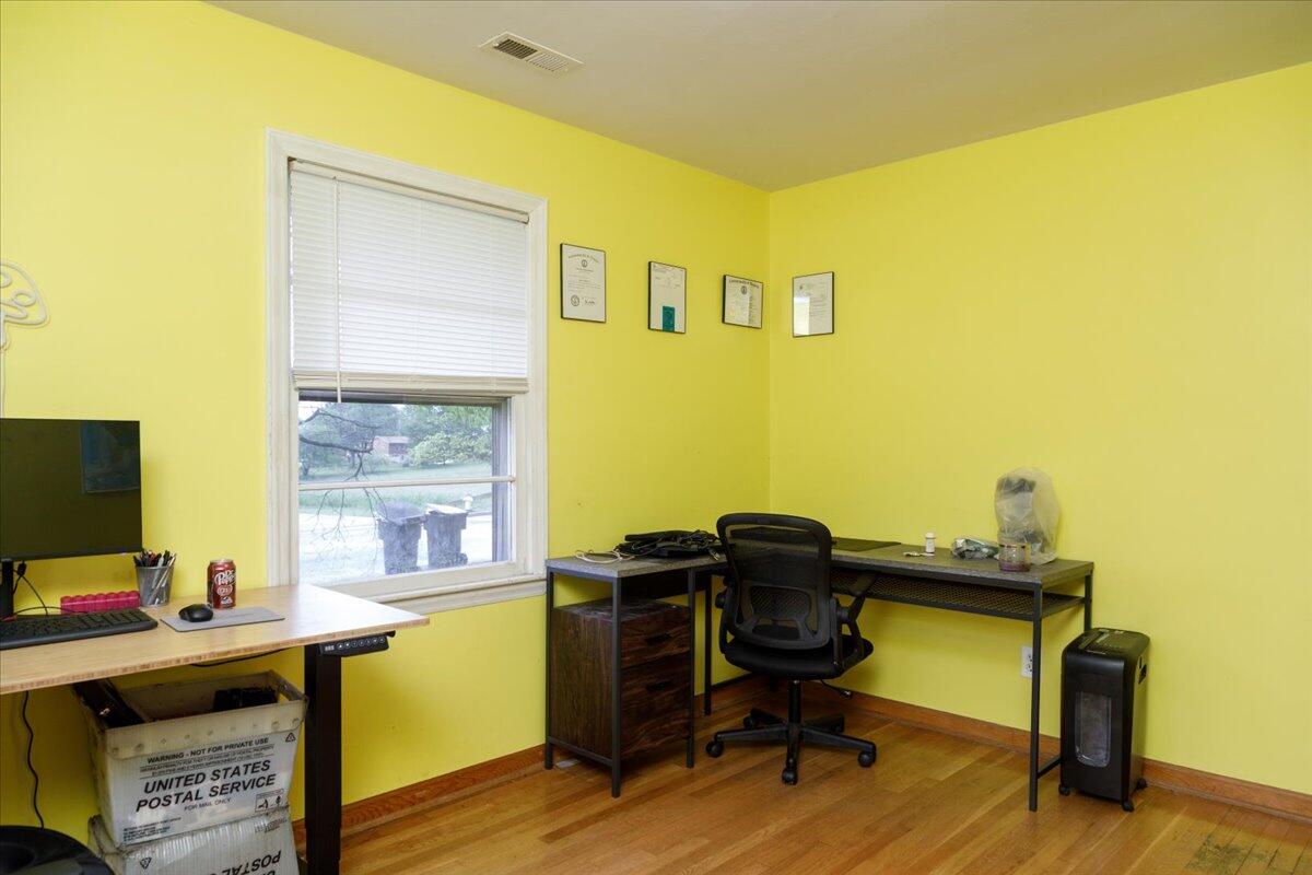 5702 Santa Anita Ter, Roanoke, Virginia image 18
