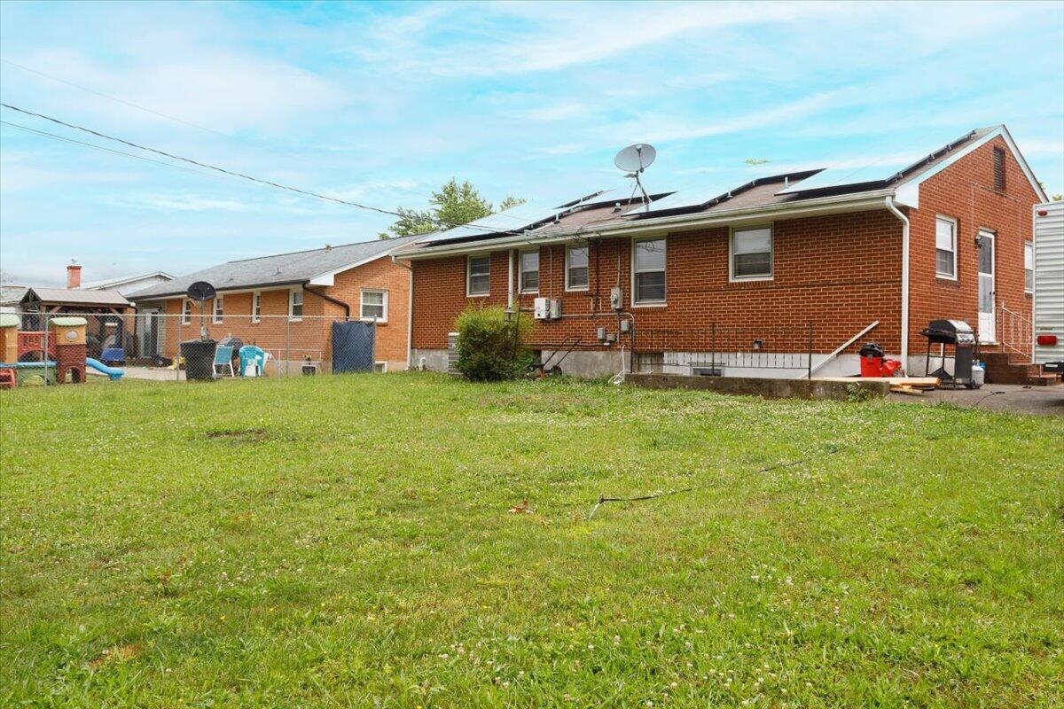 5702 Santa Anita Ter, Roanoke, Virginia image 6