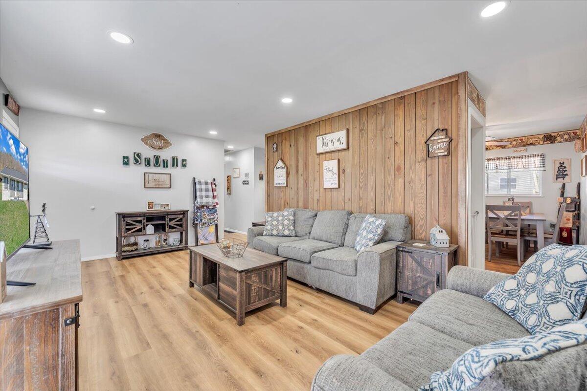 1332 S Crawford Ave, Covington, Virginia image 4