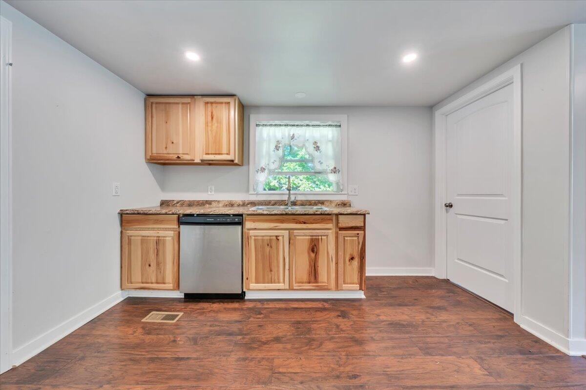 2659 Cedar Ln, Buchanan, Virginia image 11
