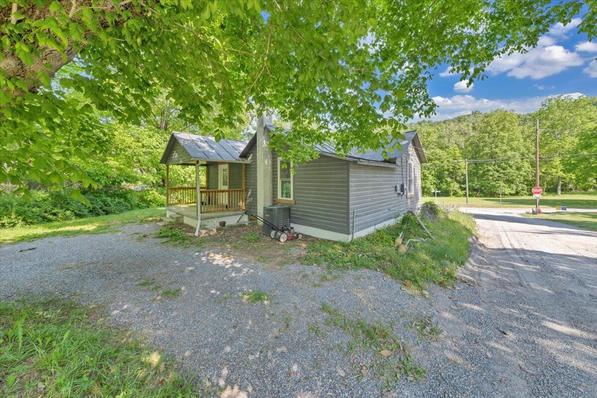 2659 Cedar Ln, Buchanan, Virginia image 29