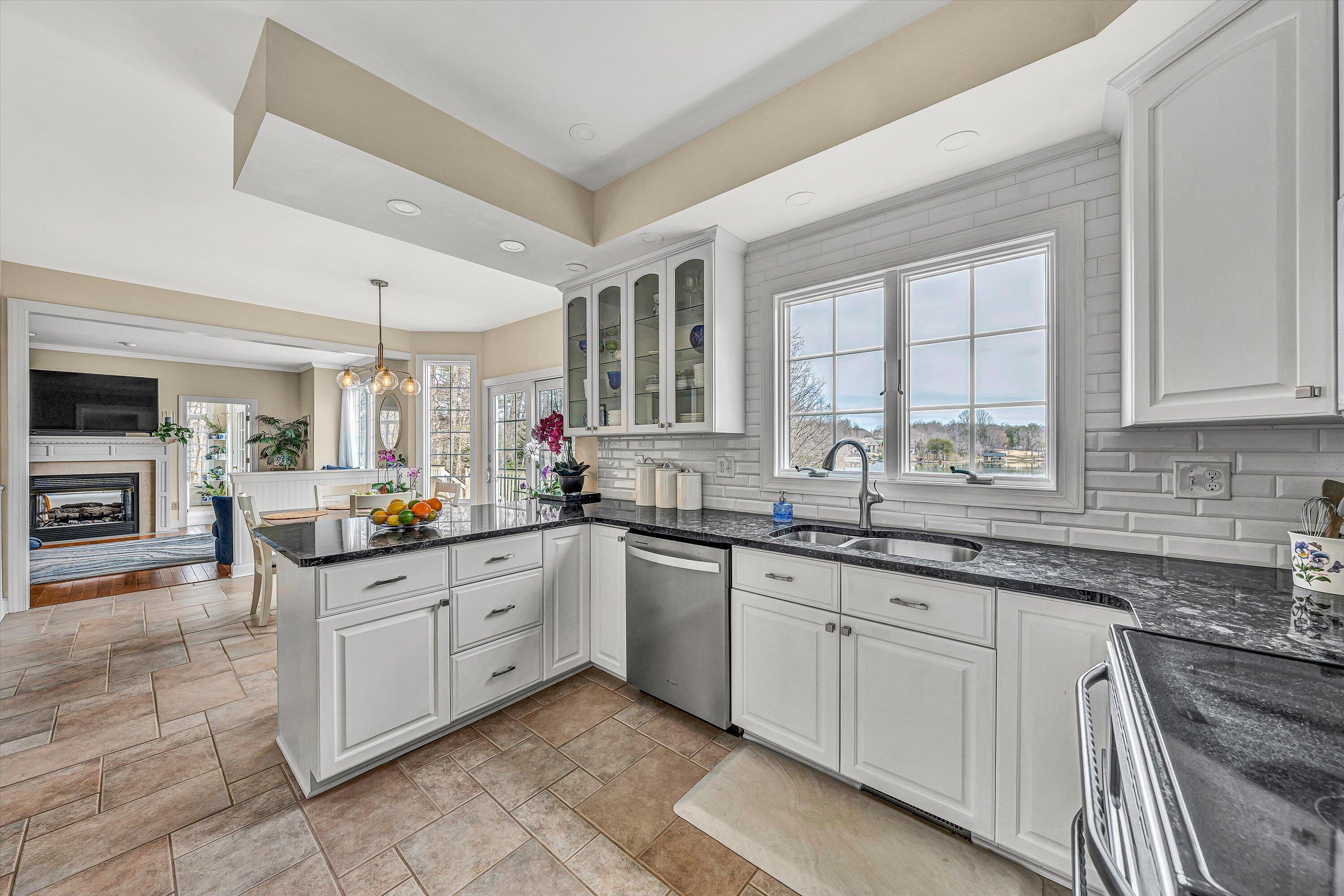 72 Pine Crest Cir, Moneta, Virginia image 16