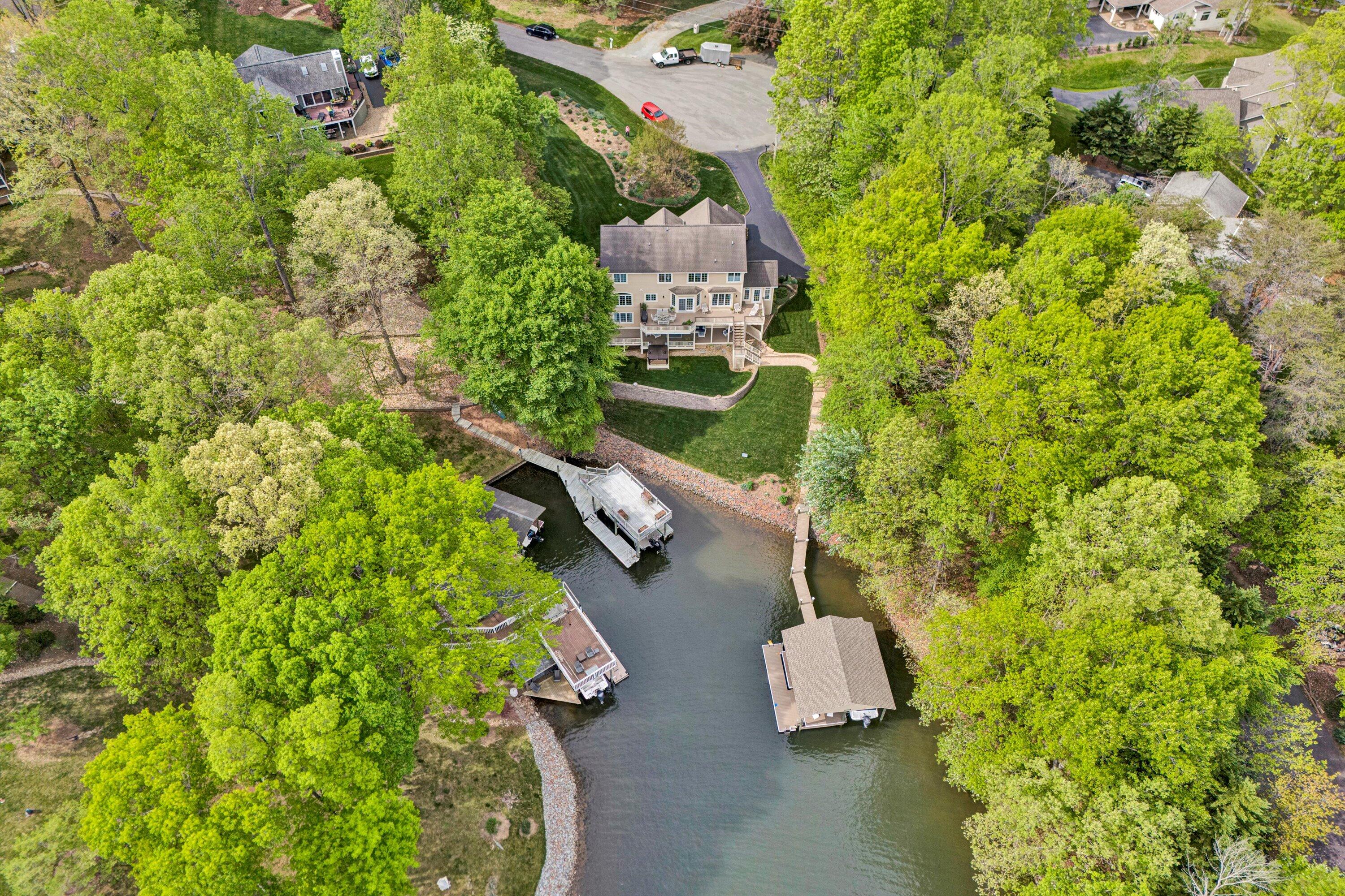 72 Pine Crest Cir, Moneta, Virginia image 5