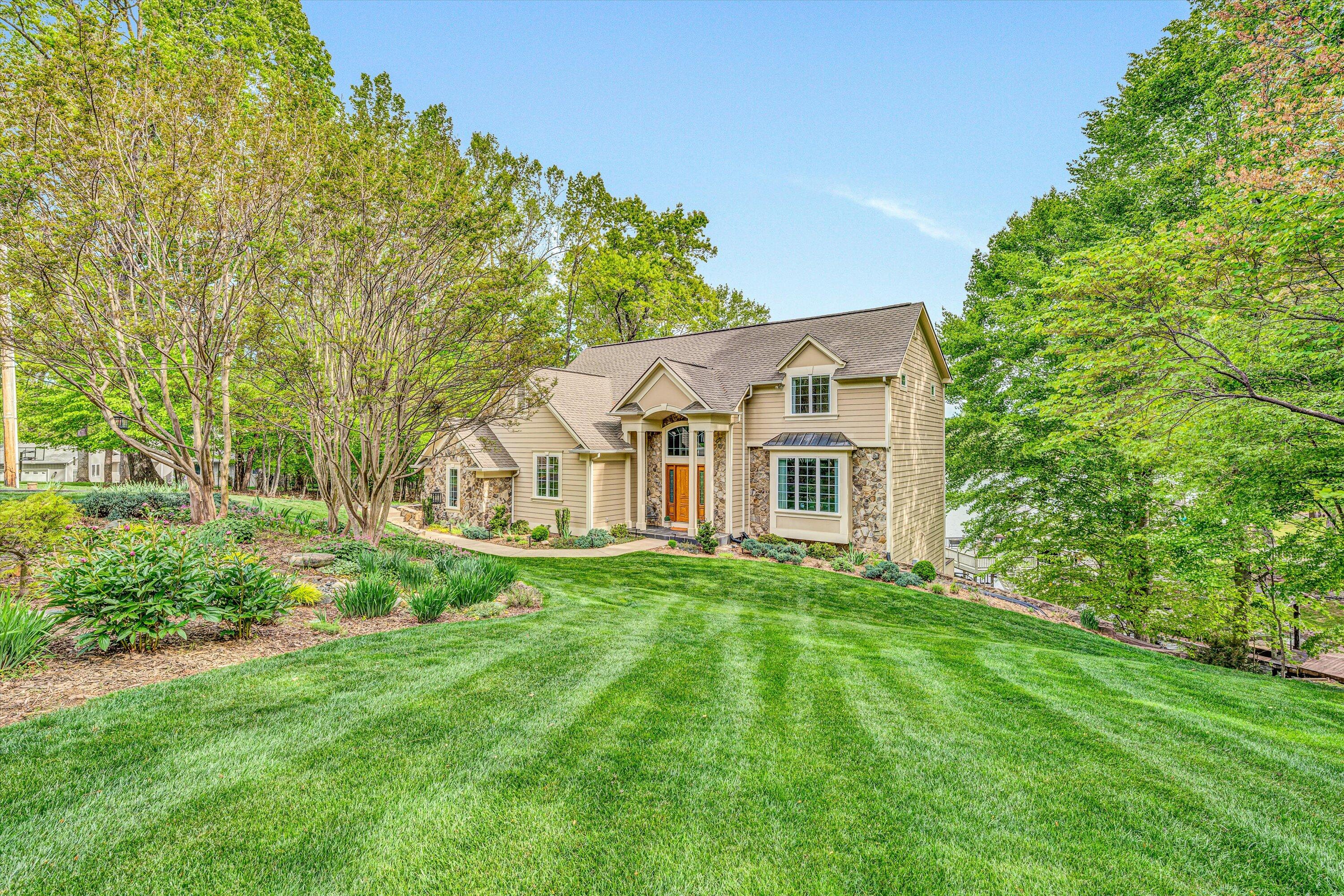 72 Pine Crest Cir, Moneta, Virginia image 11