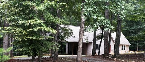 Homes For Sale - 1010 Poplar Rdg Dr<br/> Pittsville, VA 24139