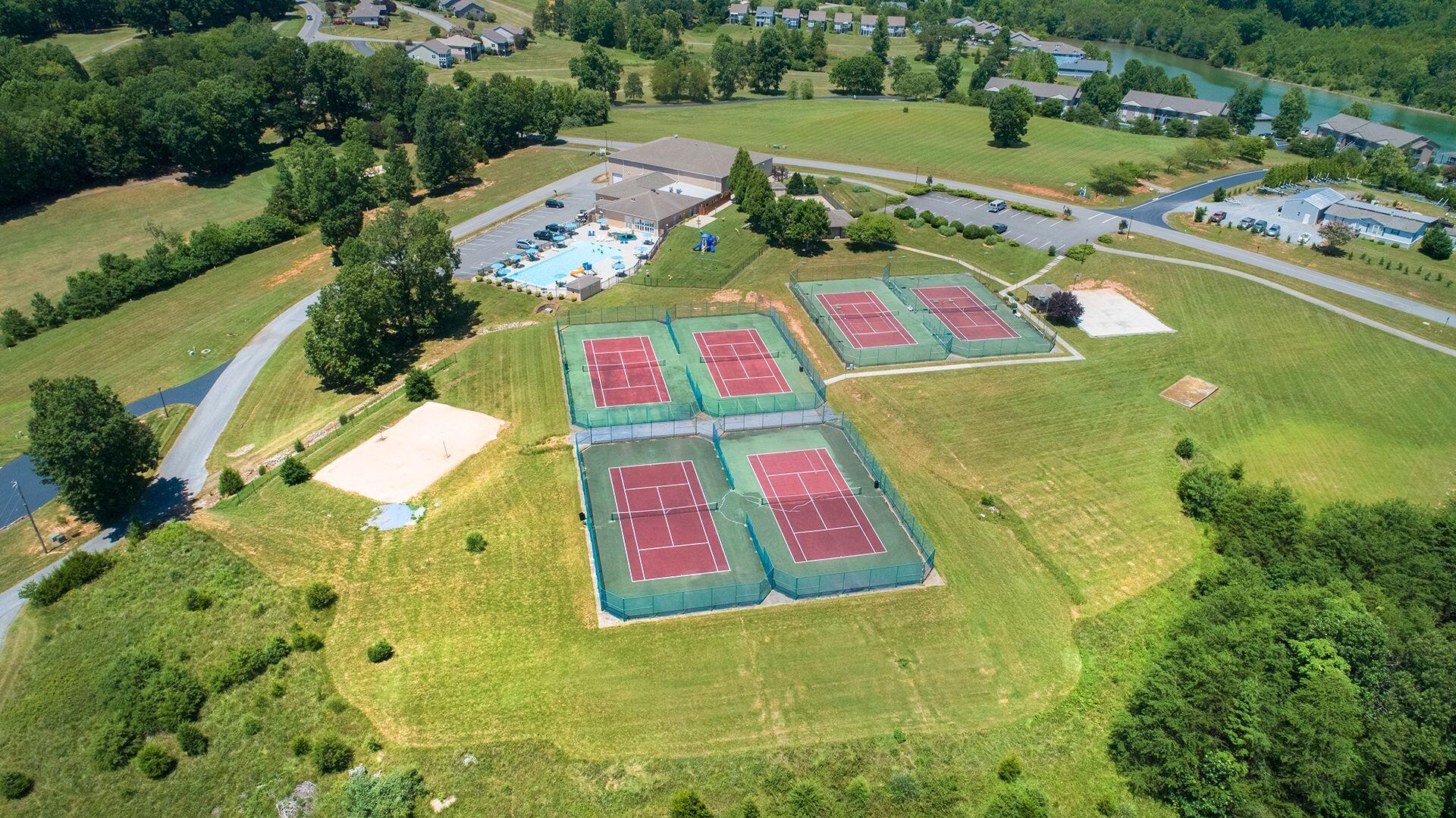 1119 Park Hall Rd, Huddleston, Virginia image 19