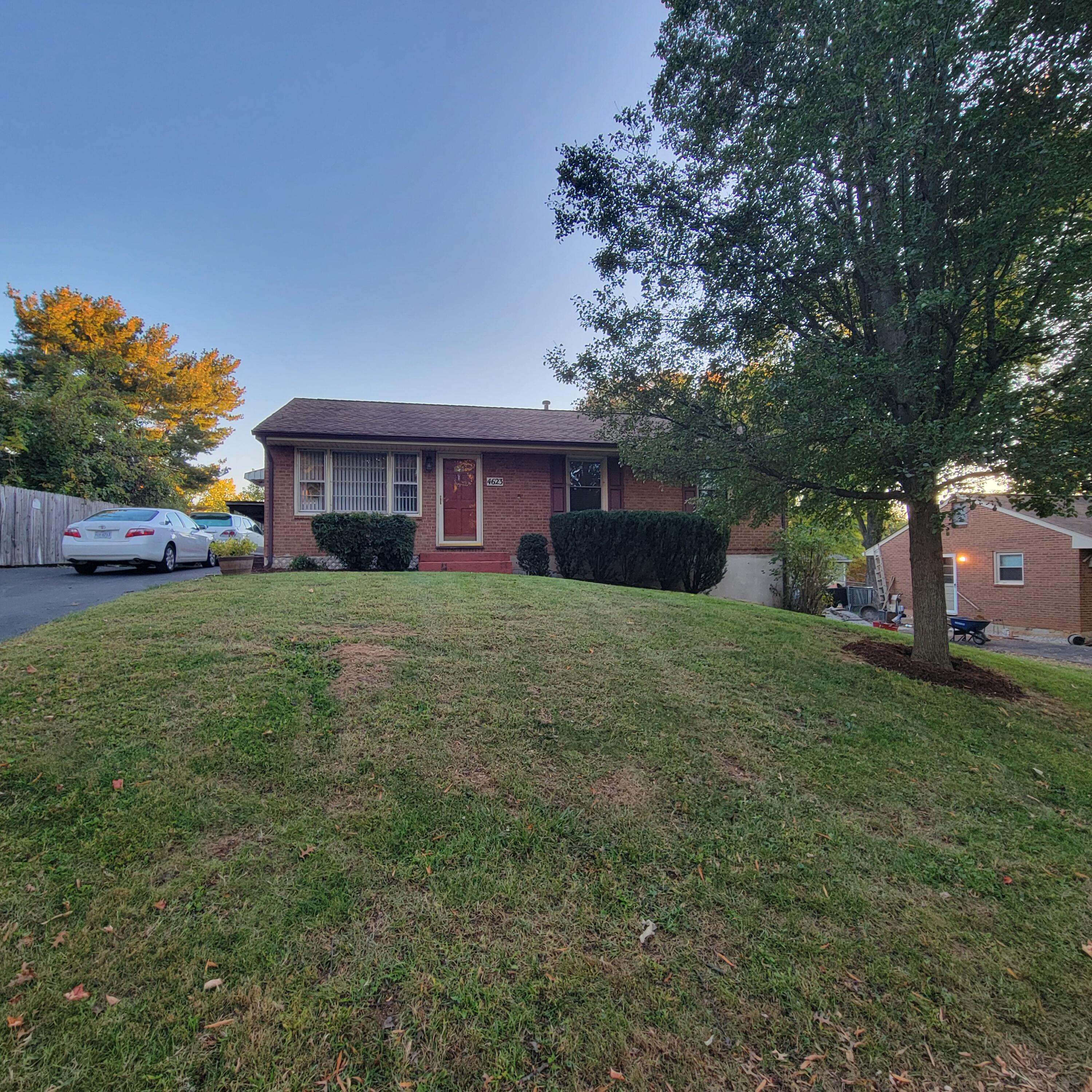 4623 Sanders Dr, Roanoke, Virginia image 2