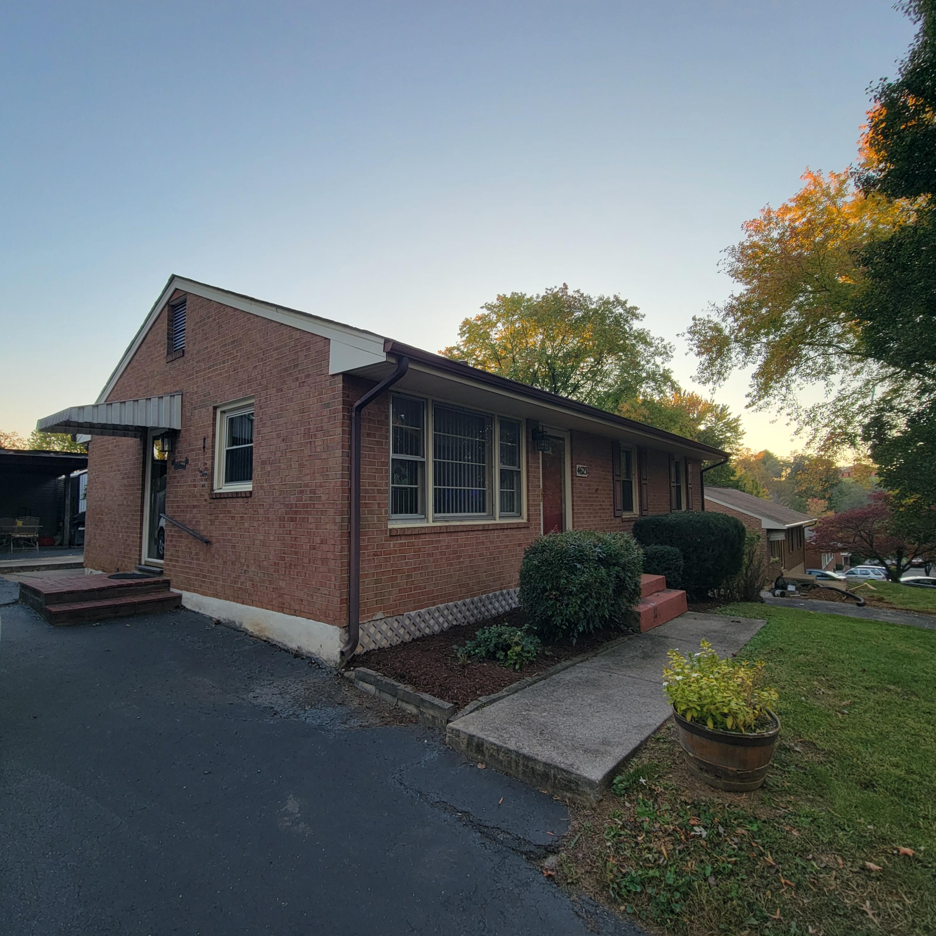 4623 Sanders Dr, Roanoke, Virginia image 9