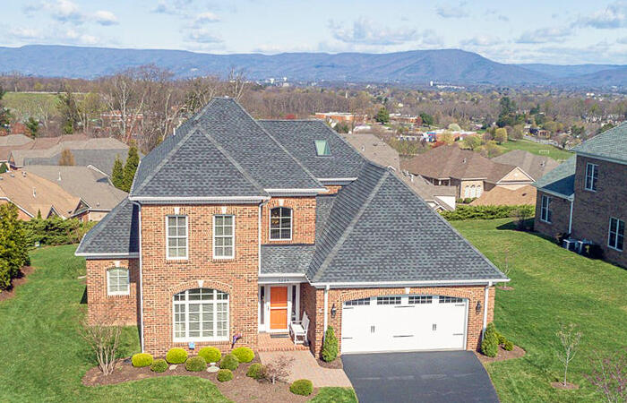 3205 Southwood Manor Ct, Roanoke, Virginia image 1