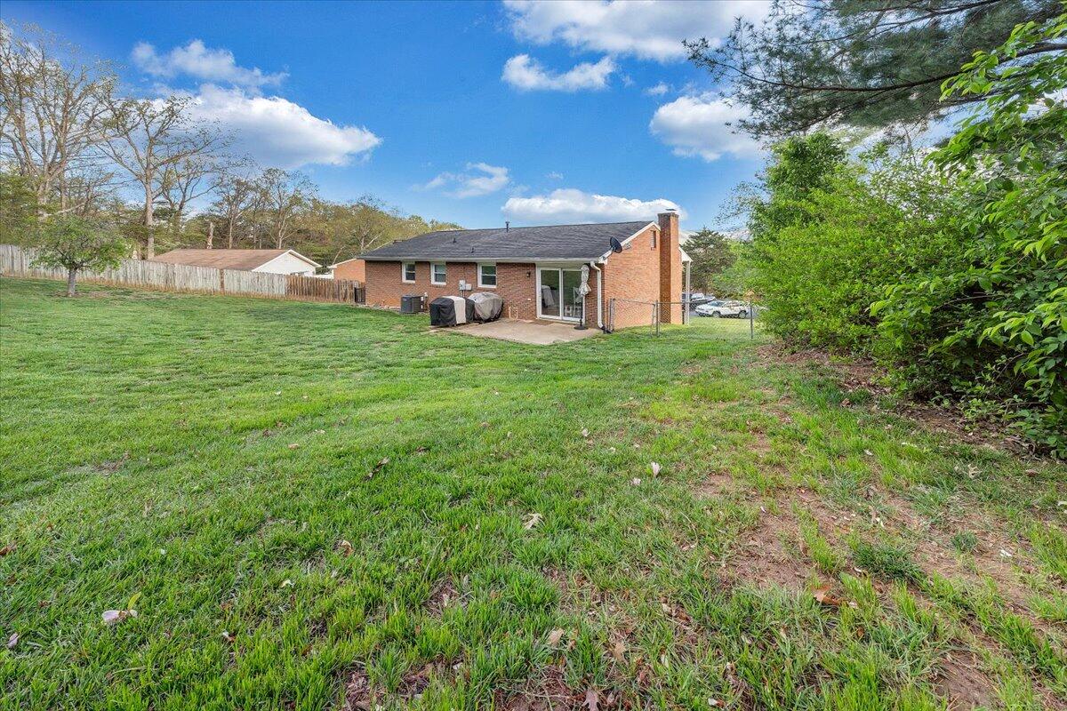 387 Ivie Cir, Salem, Ohio image 43
