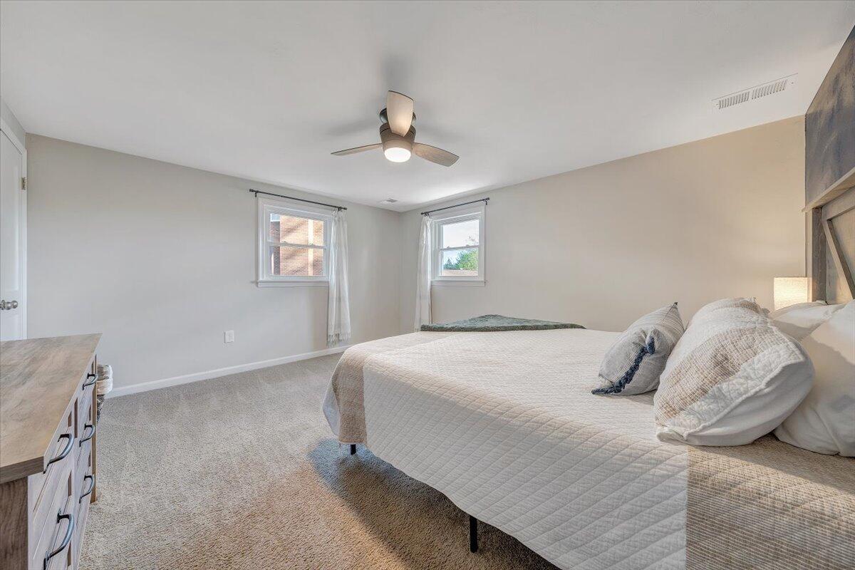 387 Ivie Cir, Salem, Ohio image 32