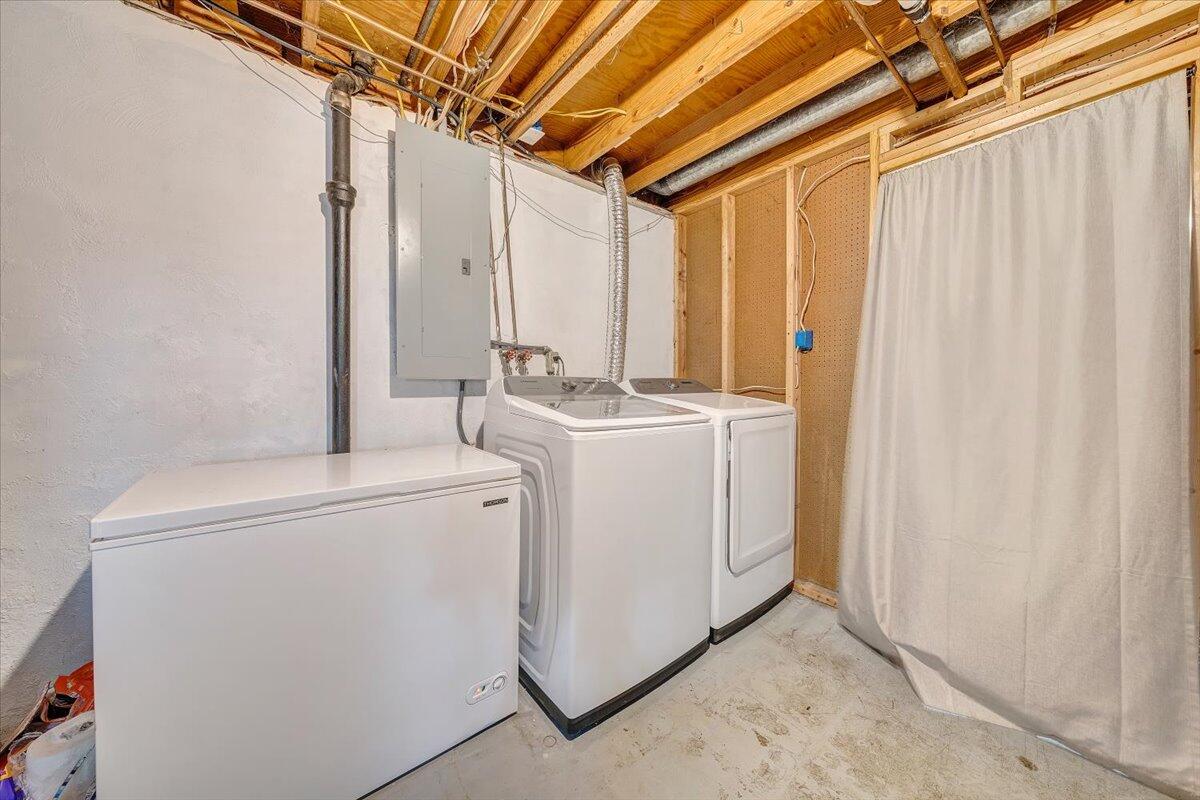 387 Ivie Cir, Salem, Ohio image 34