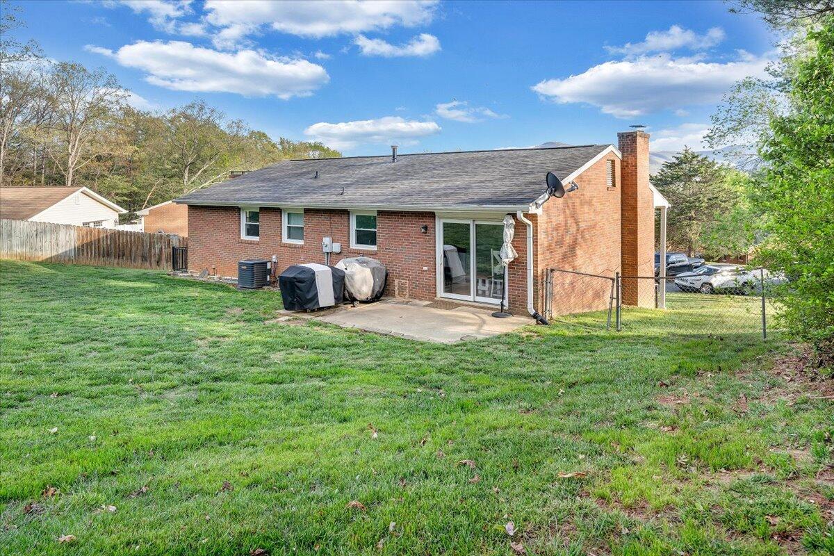 387 Ivie Cir, Salem, Ohio image 42